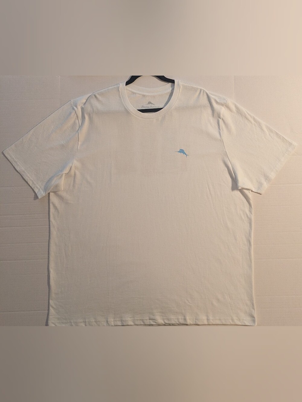Tommy Bahama Cream Short-Sleeve Crew T-Shirt w/ Light Blue Marlin- 3XL (NWOT)